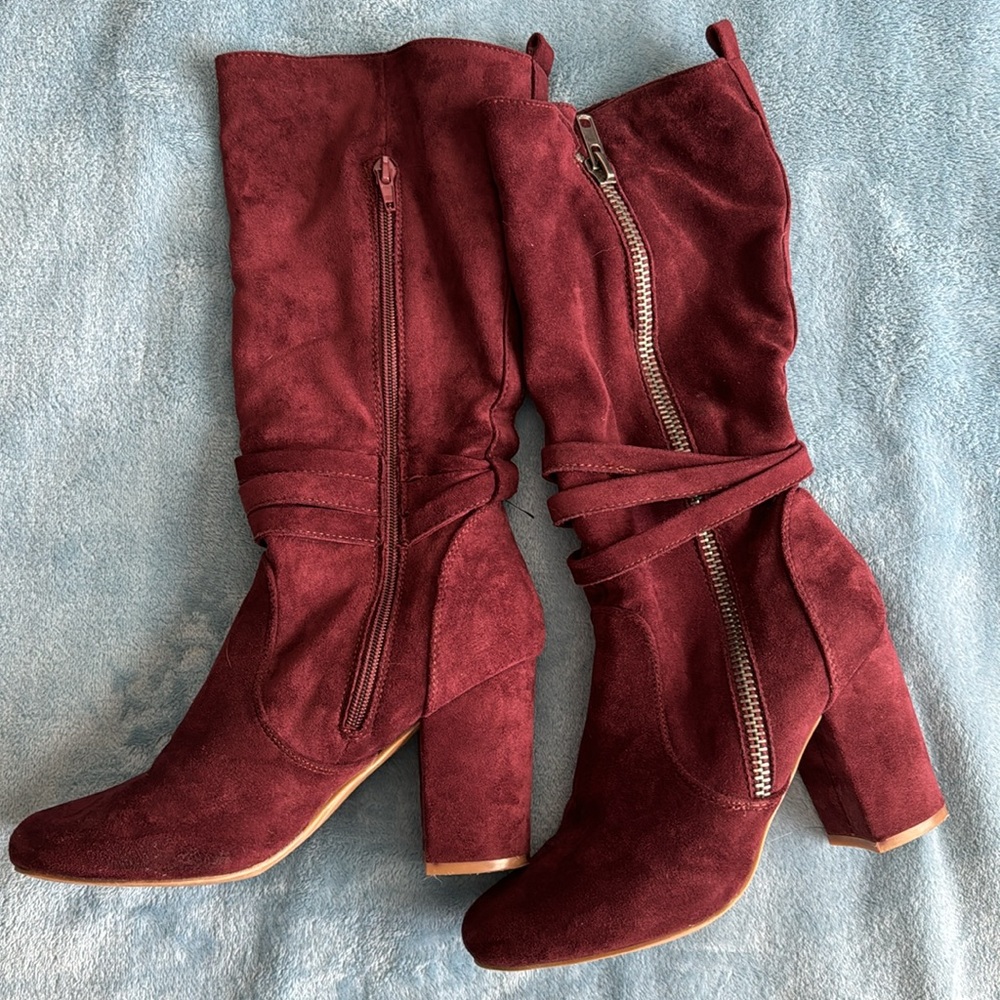 Very G Mid Calf Burgundy Suede Boots - Size 8 - Picture 5 of 9